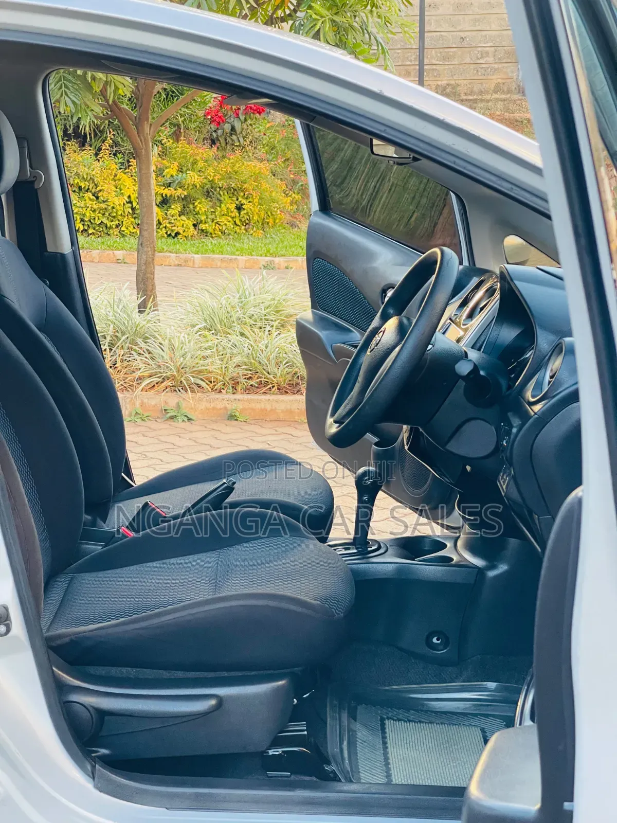 Nissan Note 2014 Silver