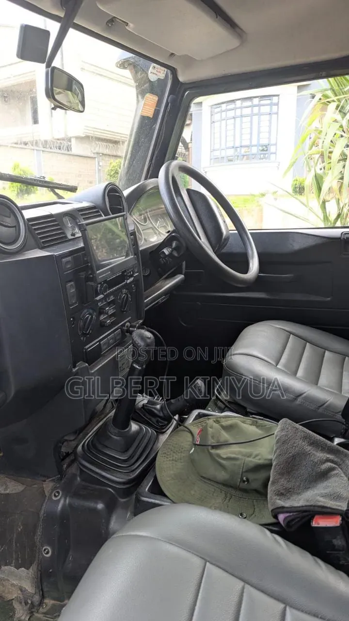 Land Rover Defender 2010 Green