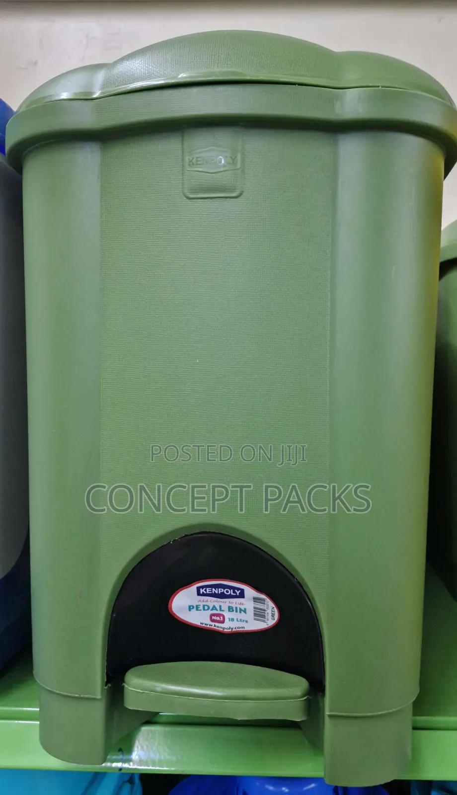 18L Plastic Pedal Bin Kenpoly With Removable Inner Bucket.