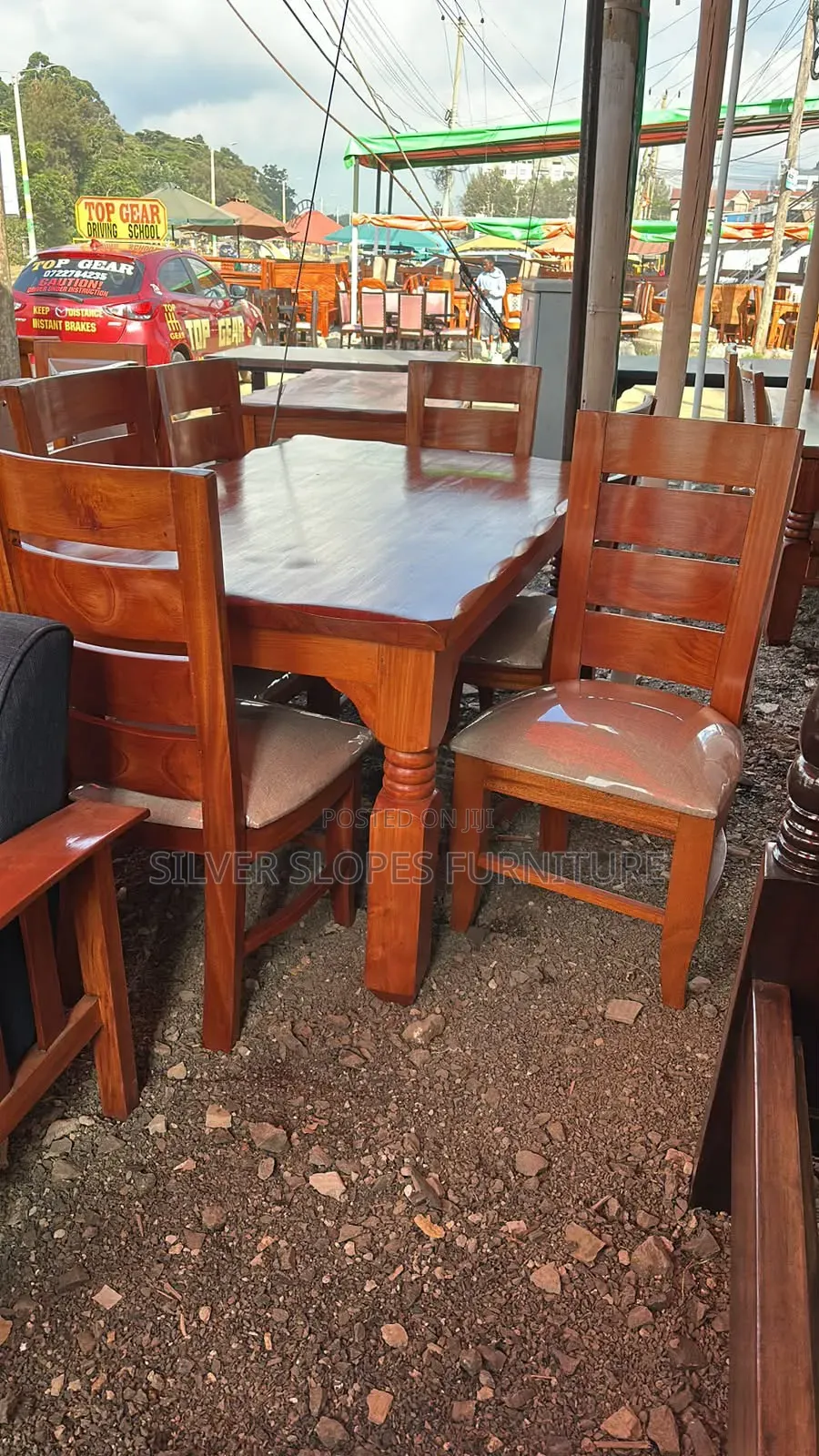 5-Seater Mahogany Dinning Table