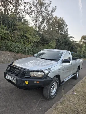 Toyota Hilux 2021 Silver