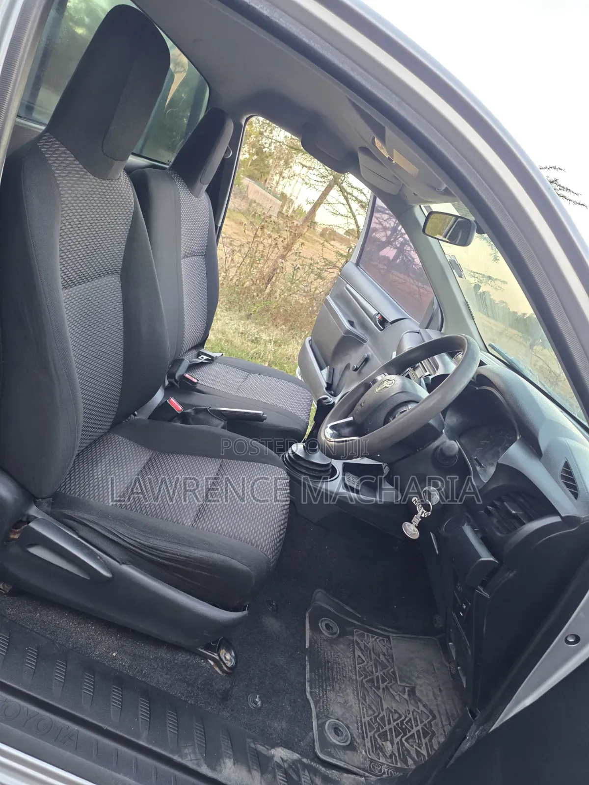 Toyota Hilux 2021 Silver