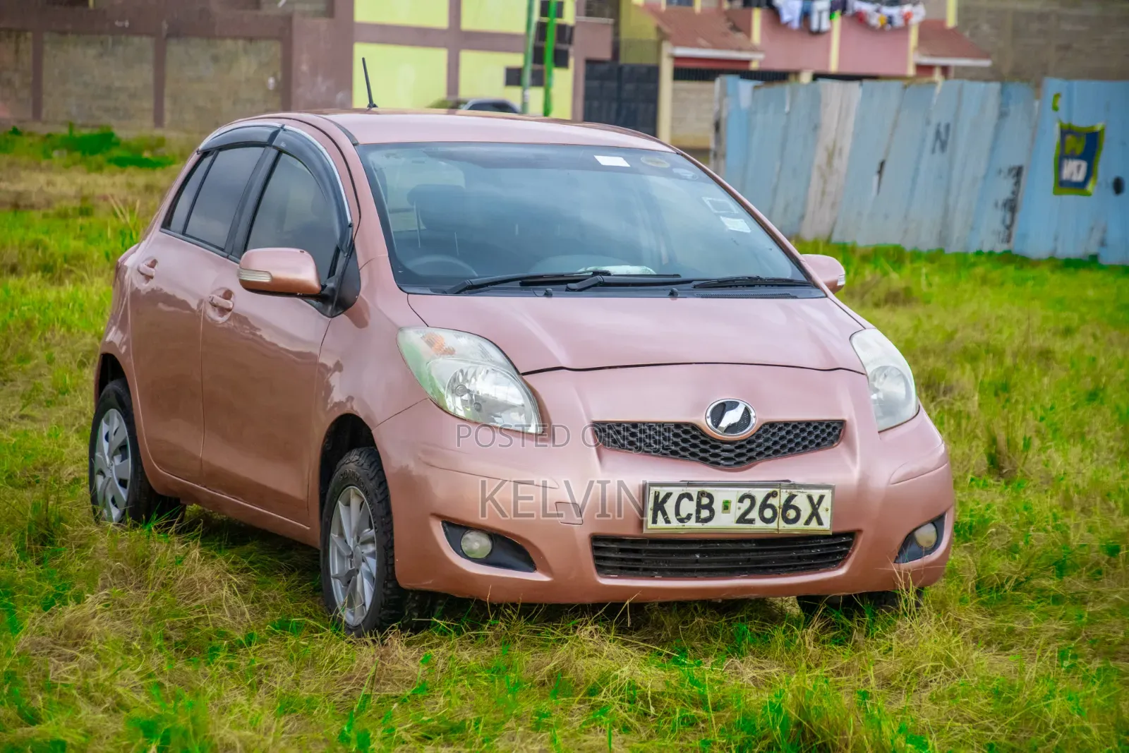 Toyota Vitz 2008 Orange