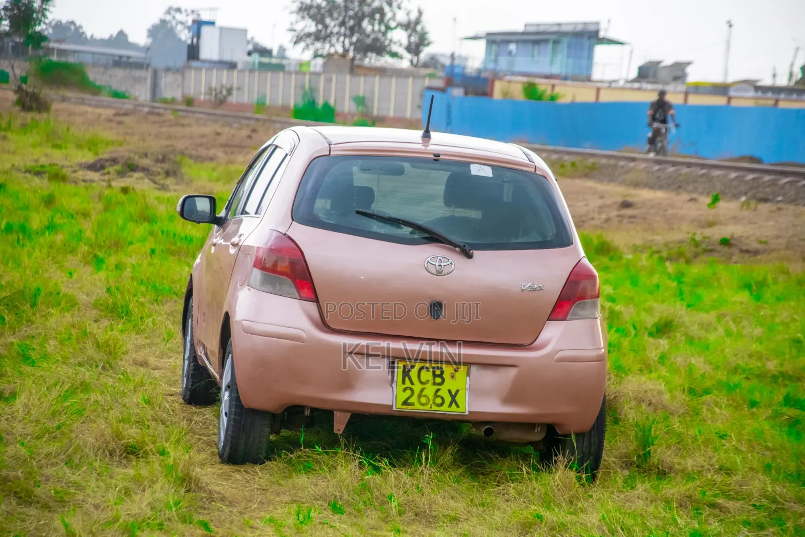 Toyota Vitz 2008 Orange