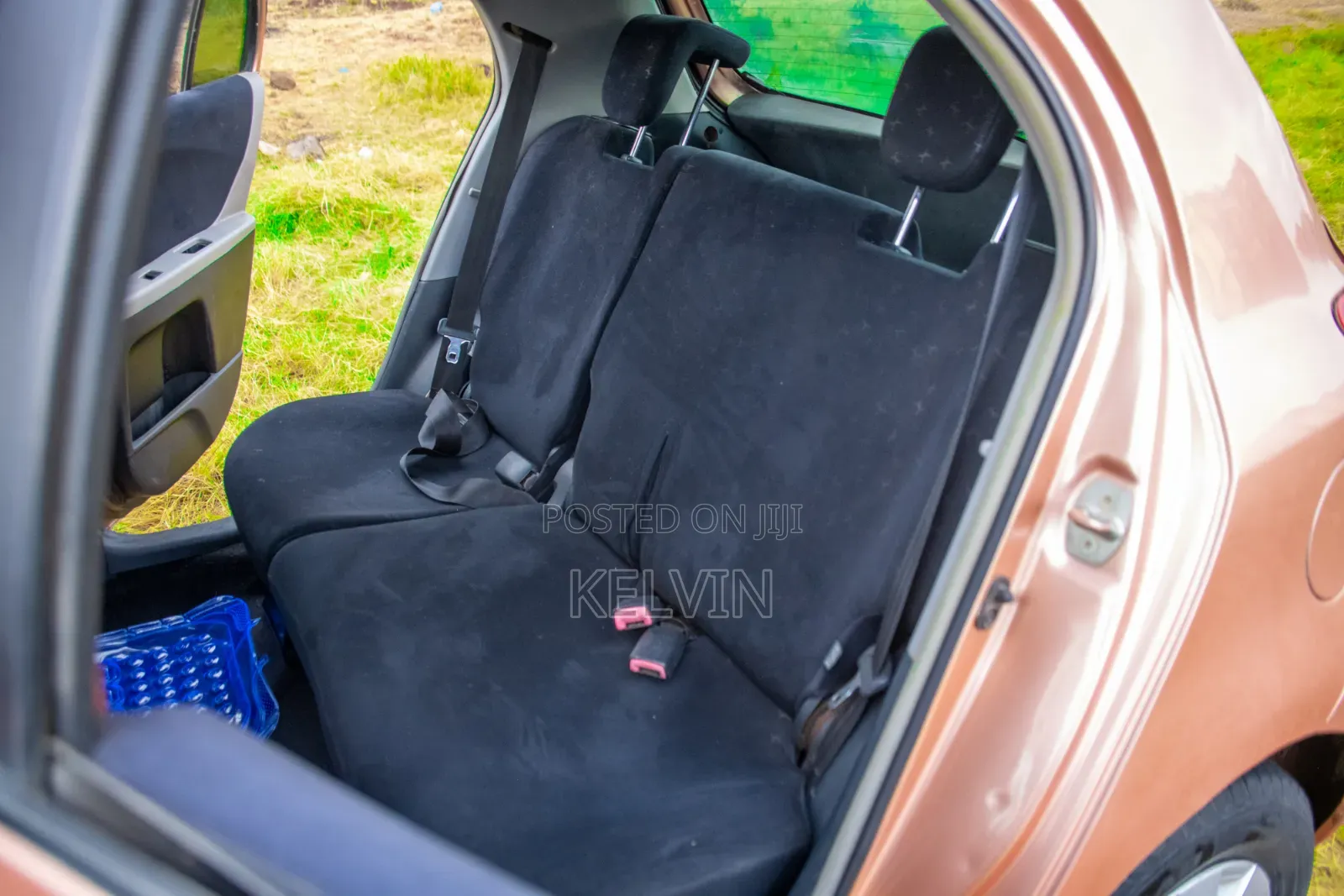 Toyota Vitz 2008 Orange