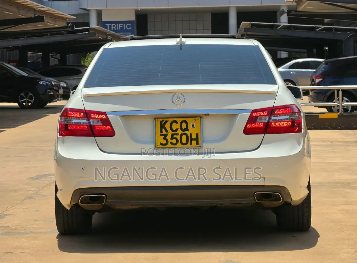Mercedes-Benz E350 2011 White
