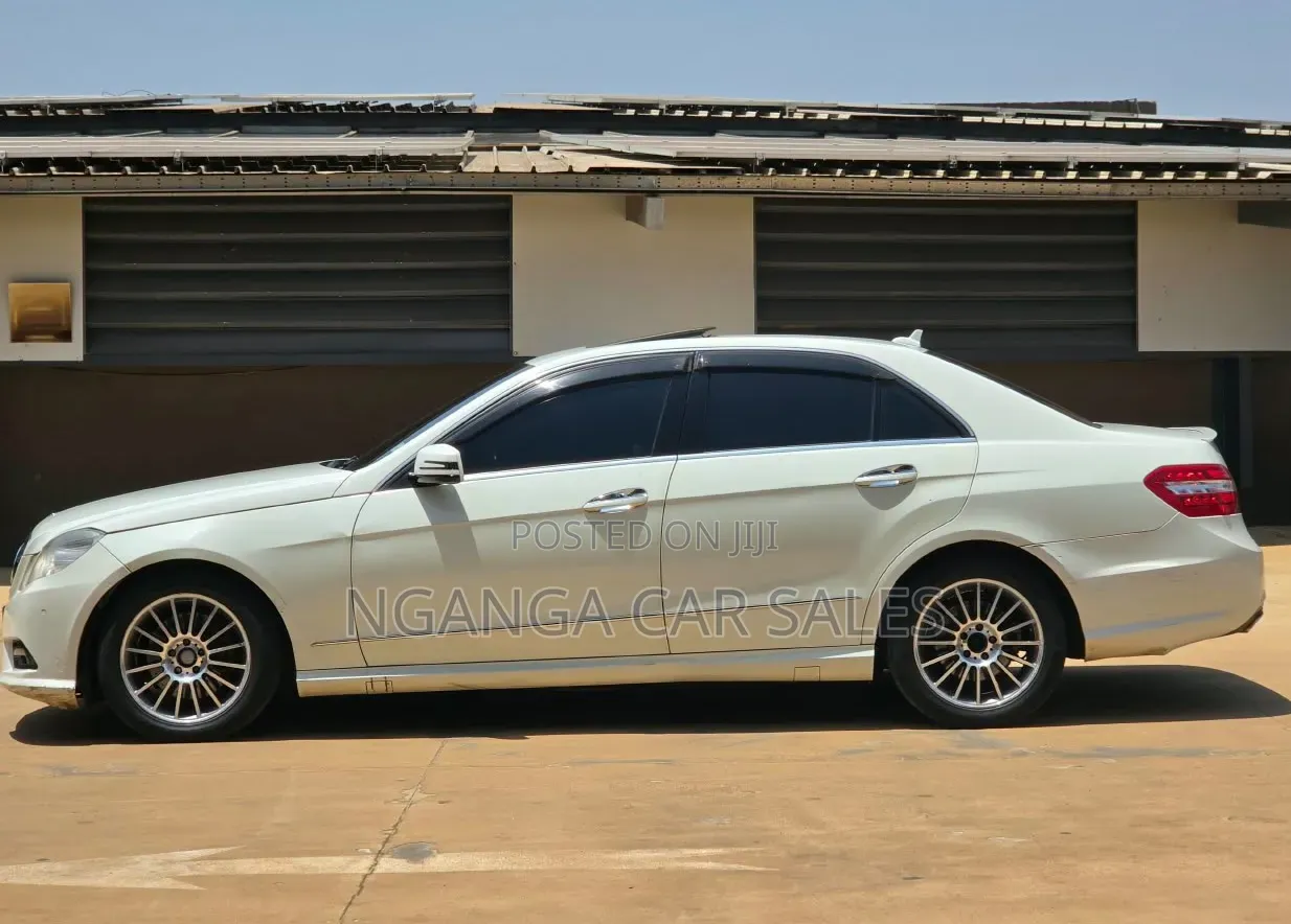 Mercedes-Benz E350 2011 White