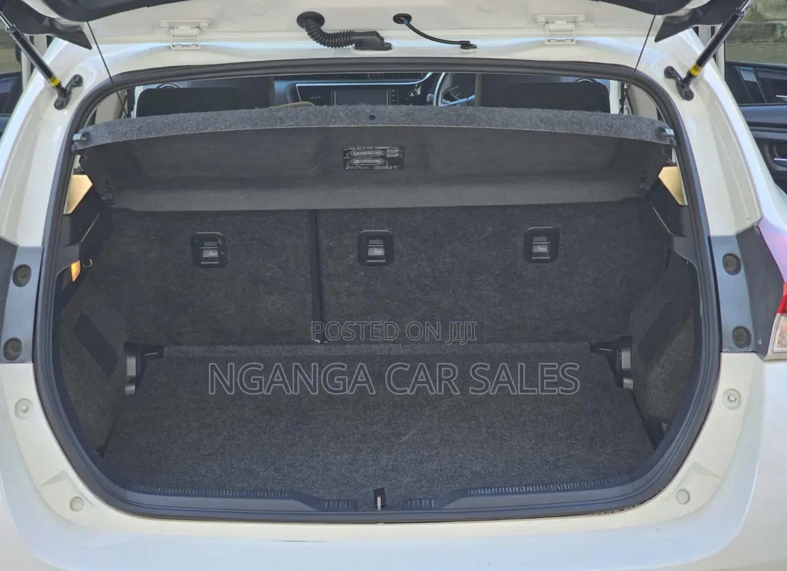 Toyota Auris 2016 White