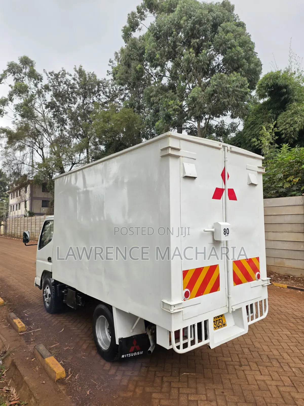 Mitsubishi Fuso Canter 2014 White