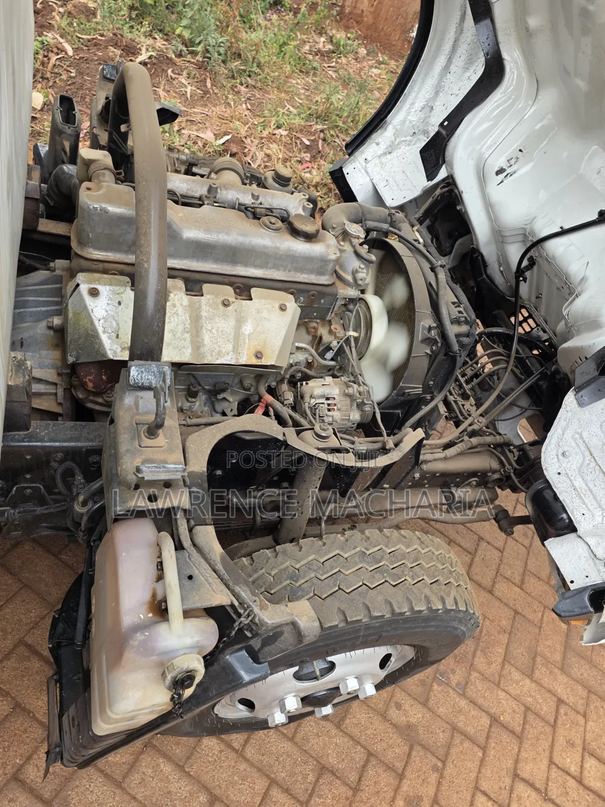 Mitsubishi Fuso Canter 2014 White