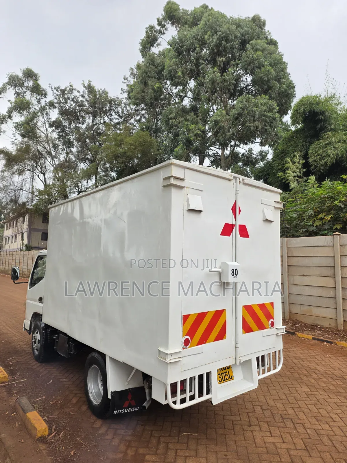 Mitsubishi Fuso Canter 2014 White