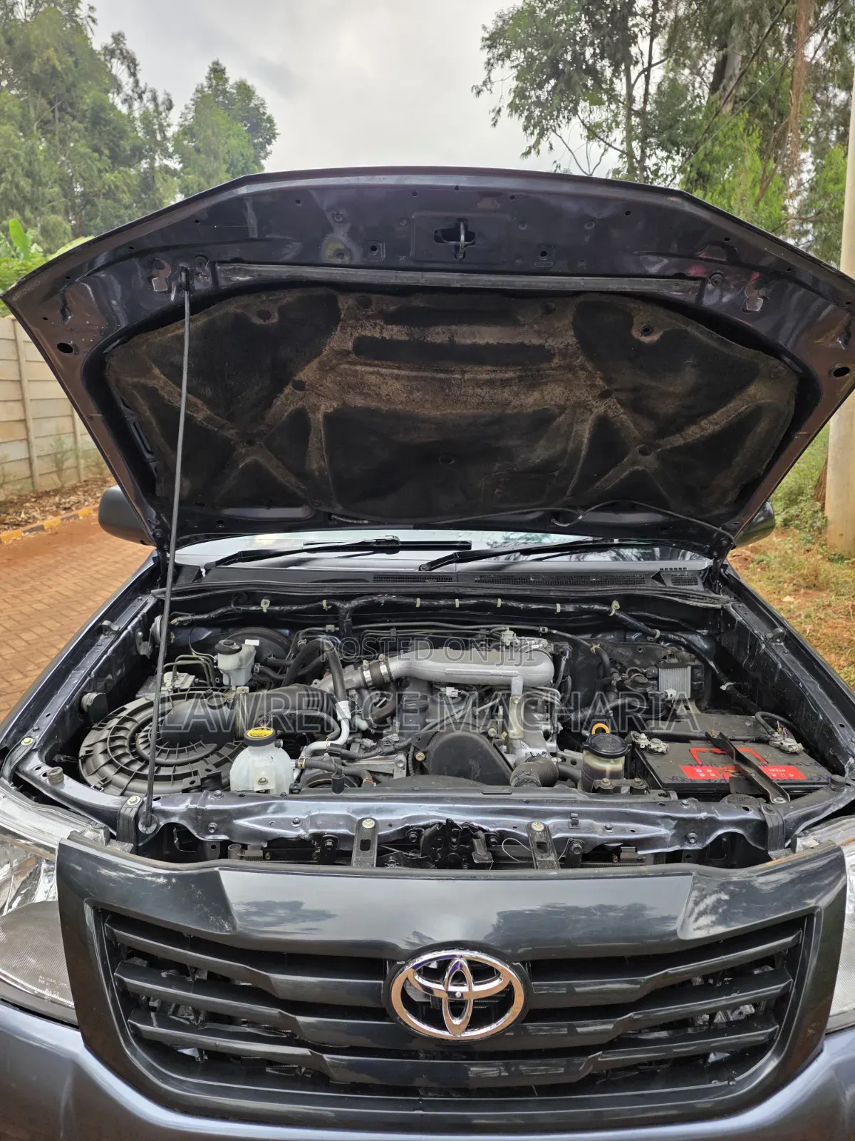 Toyota Hilux 2014 Gray