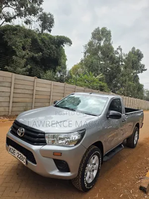 Toyota Hilux 2021 Silver