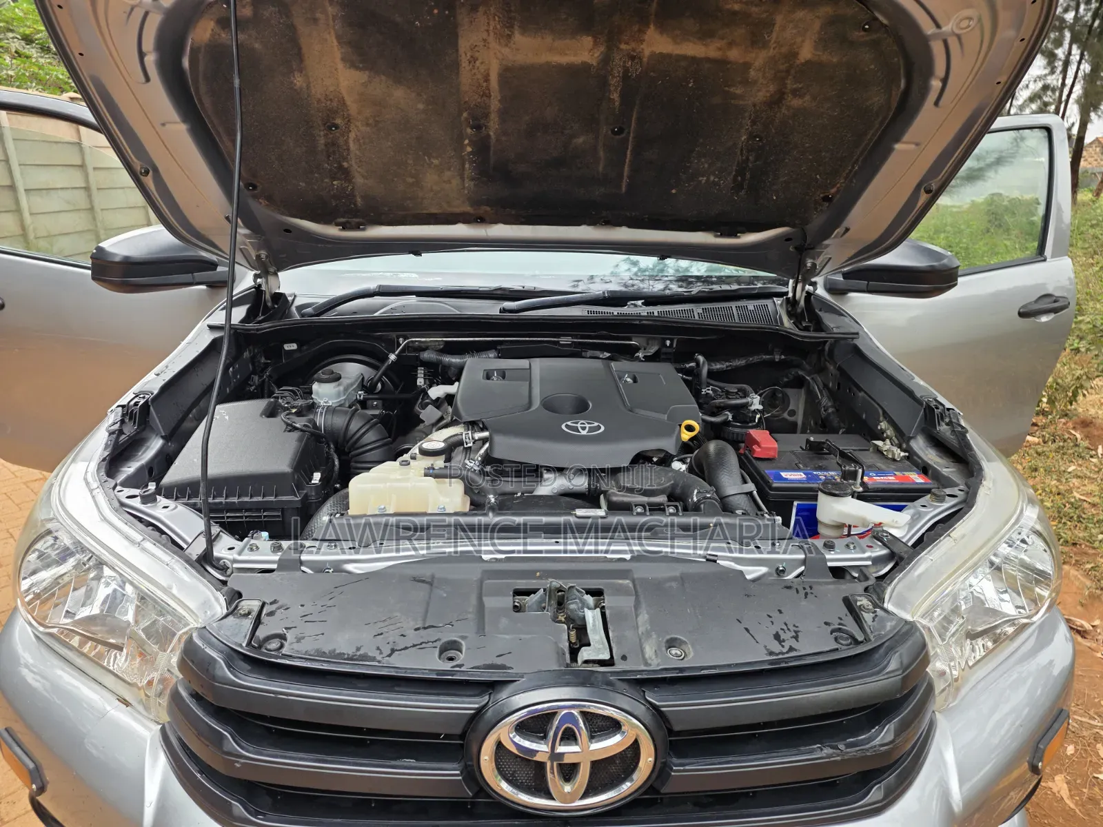 Toyota Hilux 2021 Silver