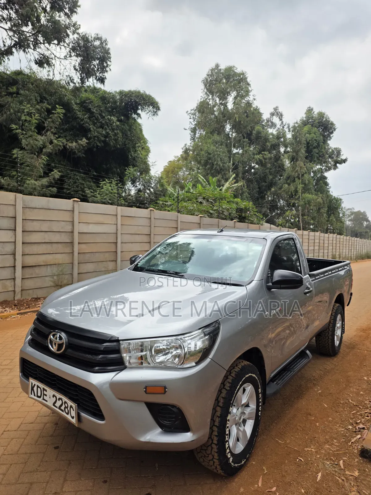 Toyota Hilux 2021 Silver