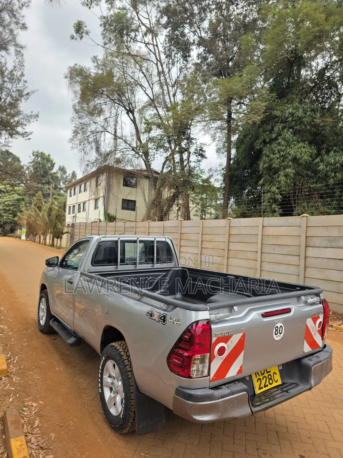 Toyota Hilux 2021 Silver