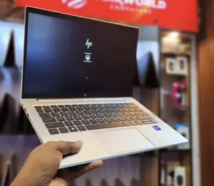 Laptop HP EliteBook 830 G8 16GB Intel Core i7 SSD 512GB