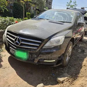 Mercedes-Benz R-Class 2013 Black