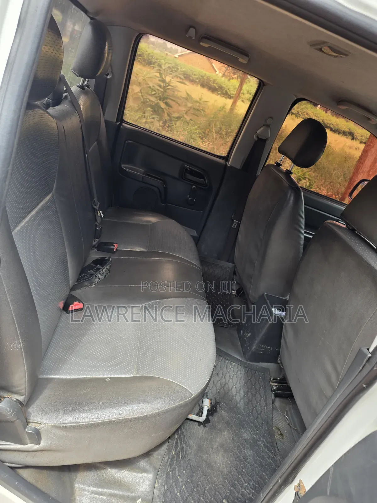 Isuzu D-MAX 2011 White