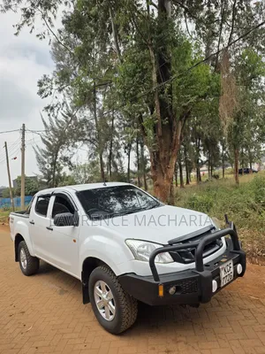 Isuzu D-MAX 2015 White