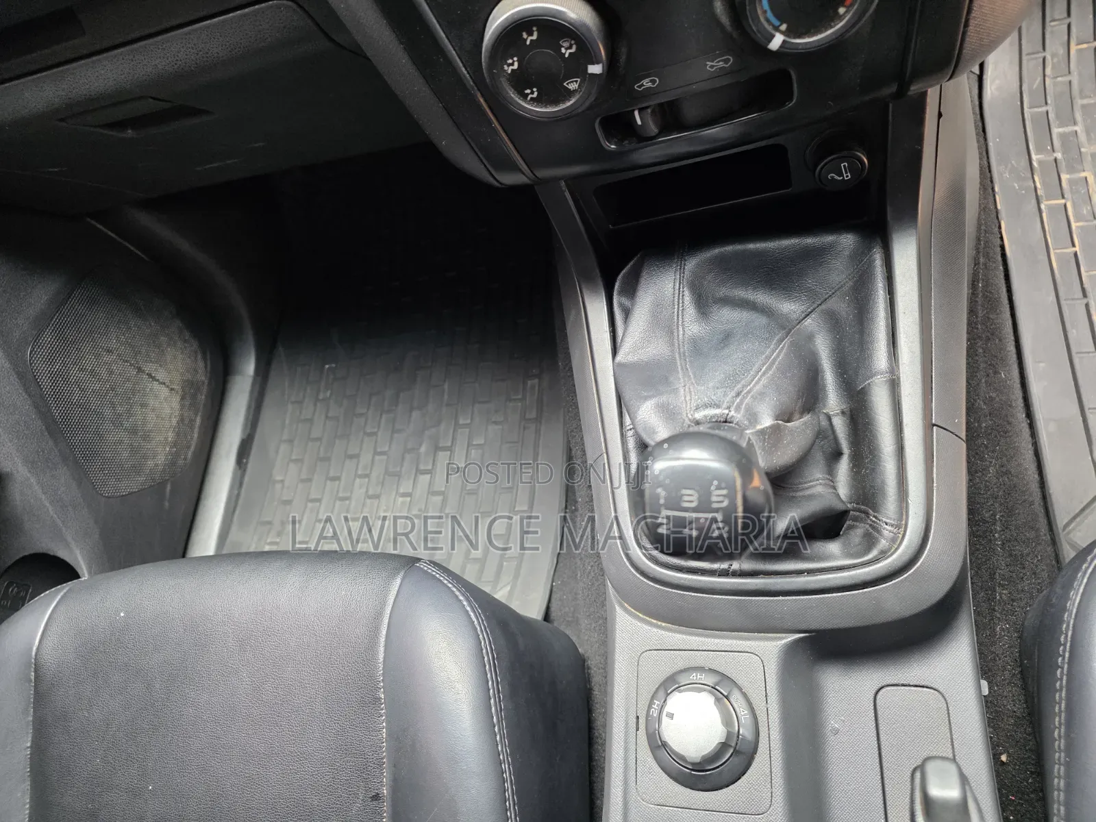 Isuzu D-MAX 2015 White