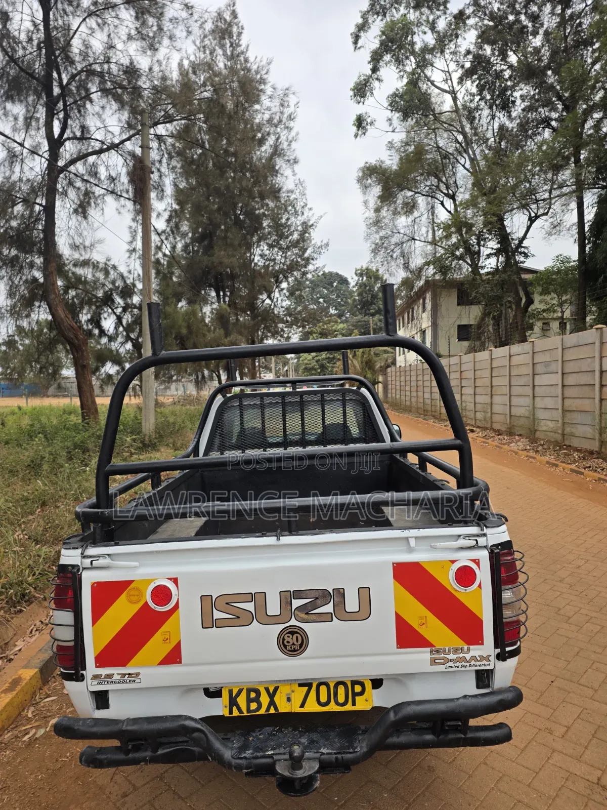Isuzu D-MAX 2013 White