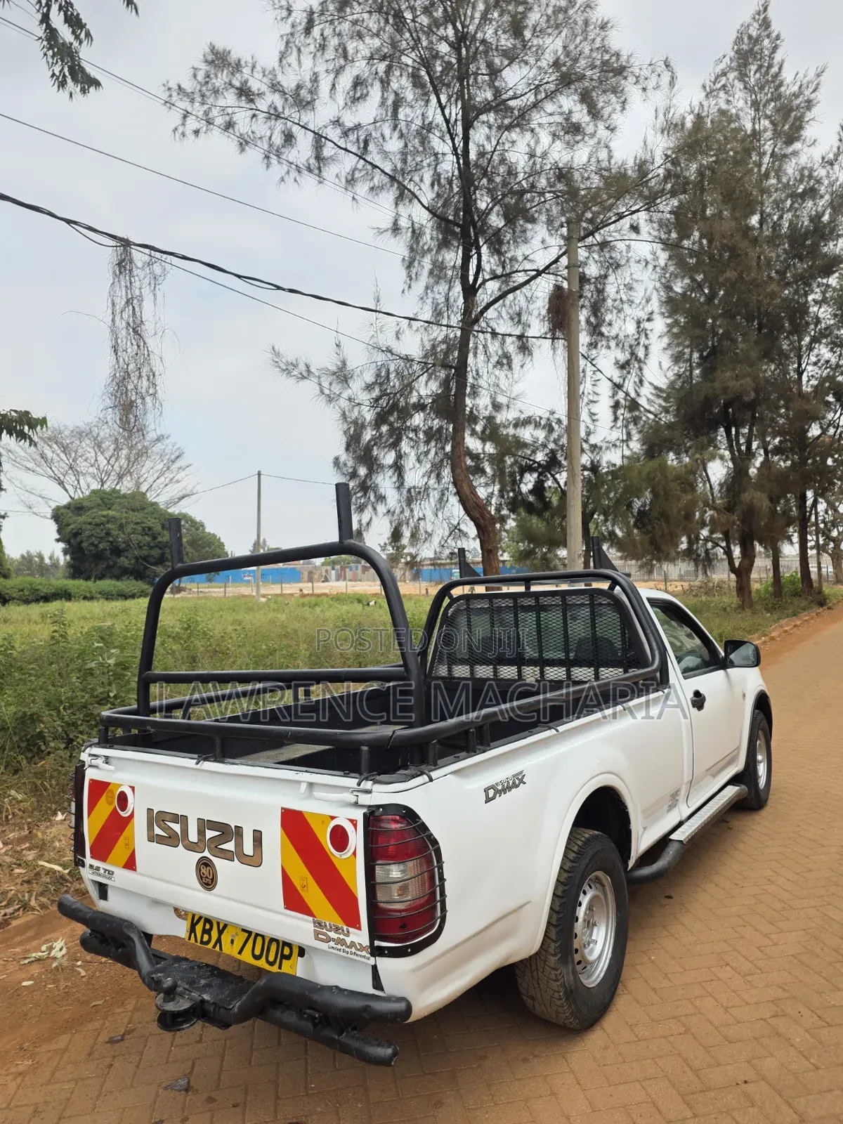 Isuzu D-MAX 2013 White
