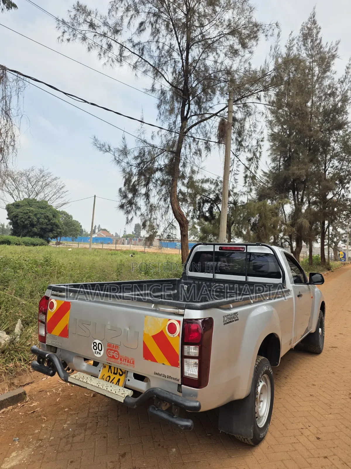 Isuzu D-MAX 2025 Silver