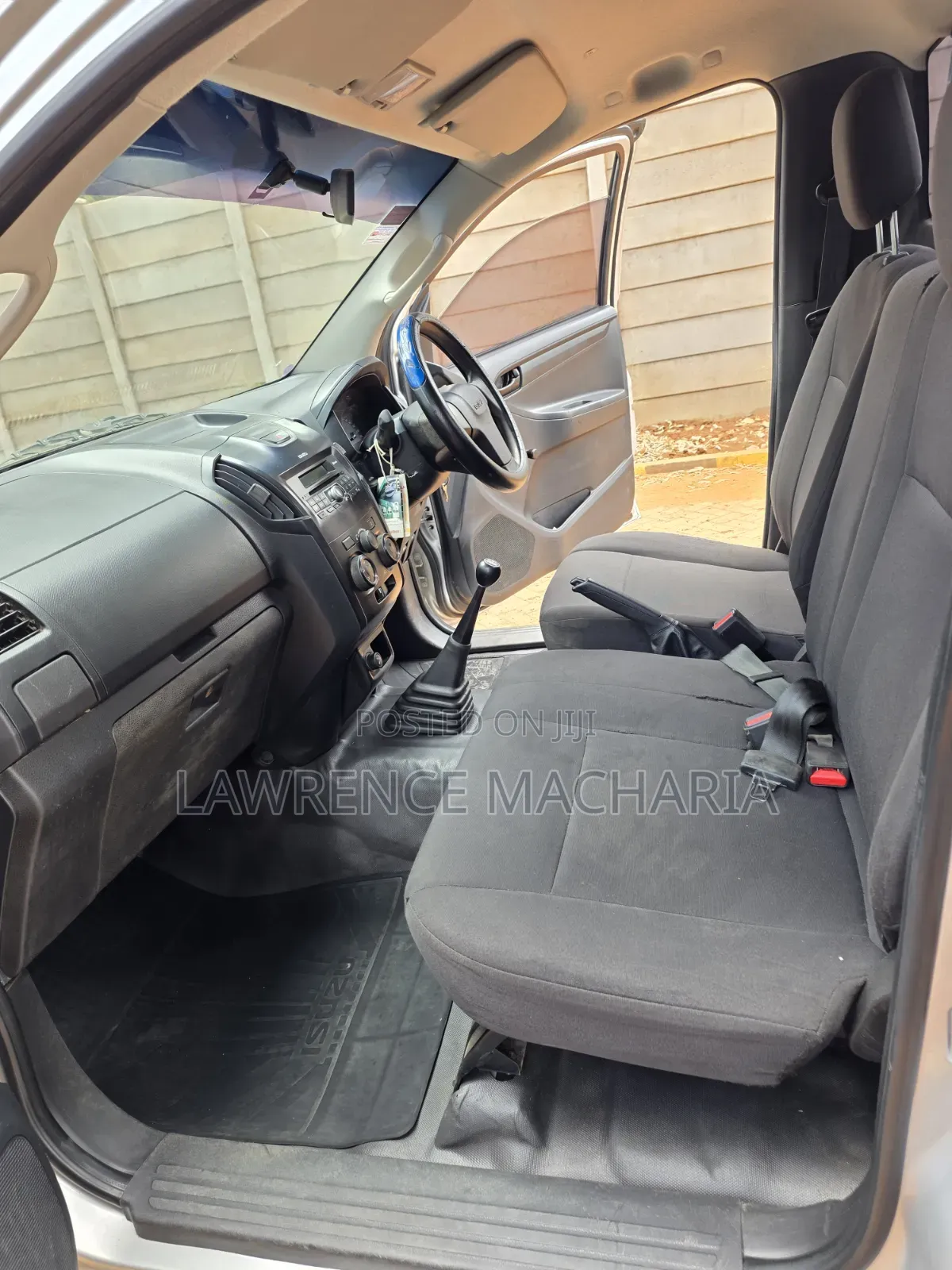 Isuzu D-MAX 2025 Silver