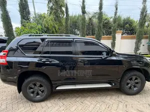 Toyota Land Cruiser Prado 2.8 D-4D 2016 Black