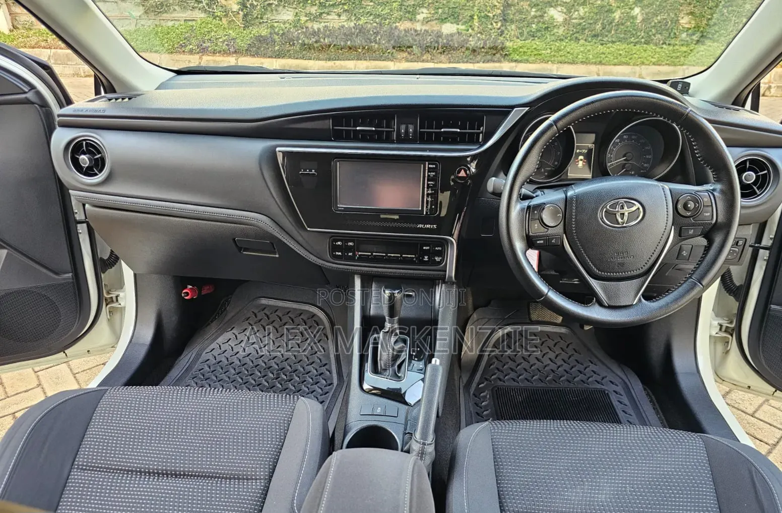 Toyota Auris 2016 White