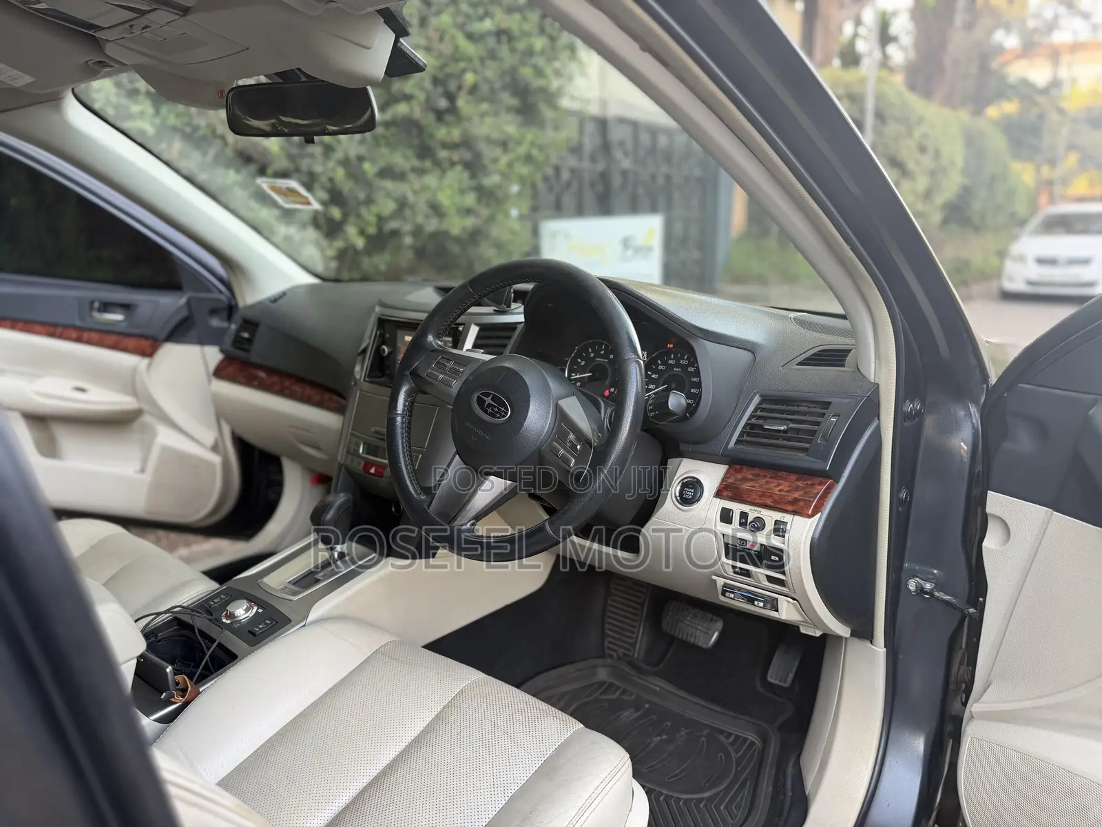 Subaru Outback 2.5i Limited 2010 Black