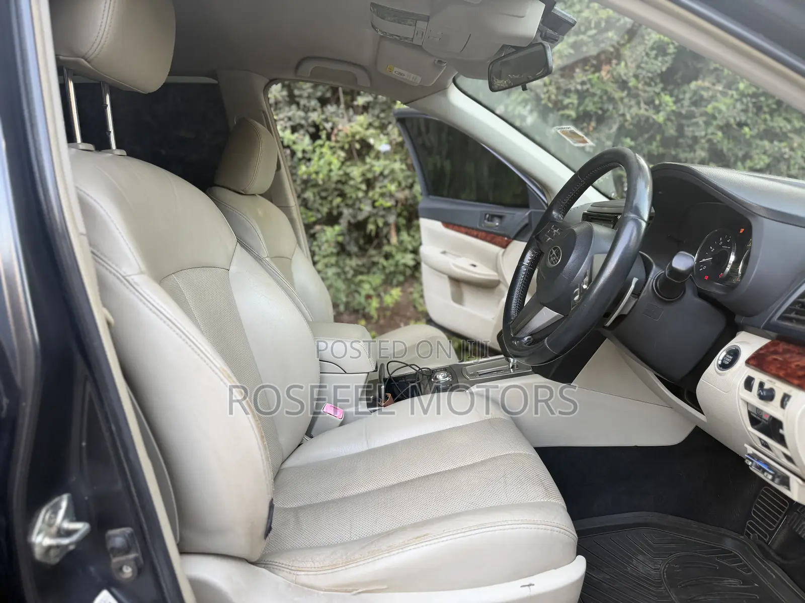 Subaru Outback 2.5i Limited 2010 Black