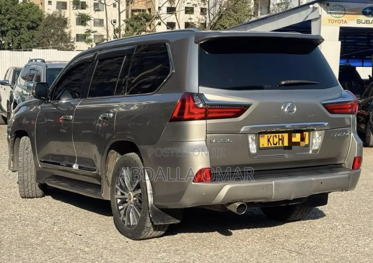 Lexus LX 450d AWD 2015 Gray