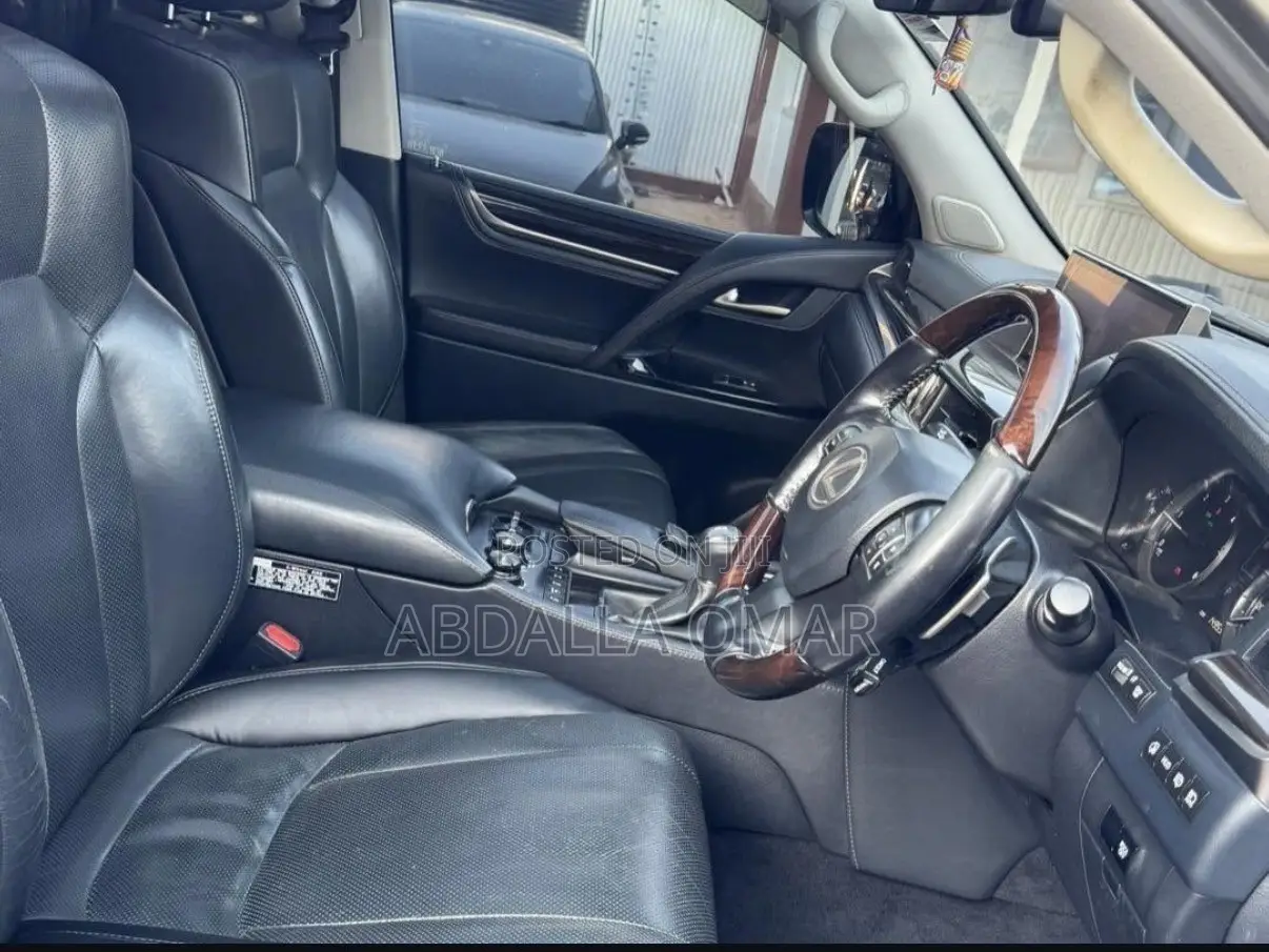 Lexus LX 450d AWD 2015 Gray
