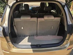 Toyota Wish 2012 Gold