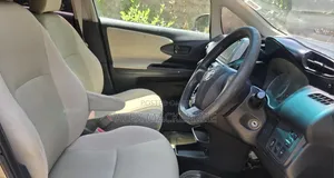 Toyota Wish 2012 Gold