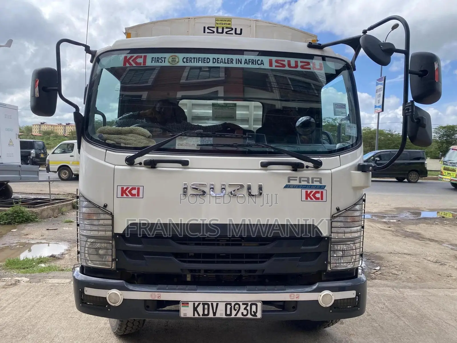 Isuzu Frr90 2025