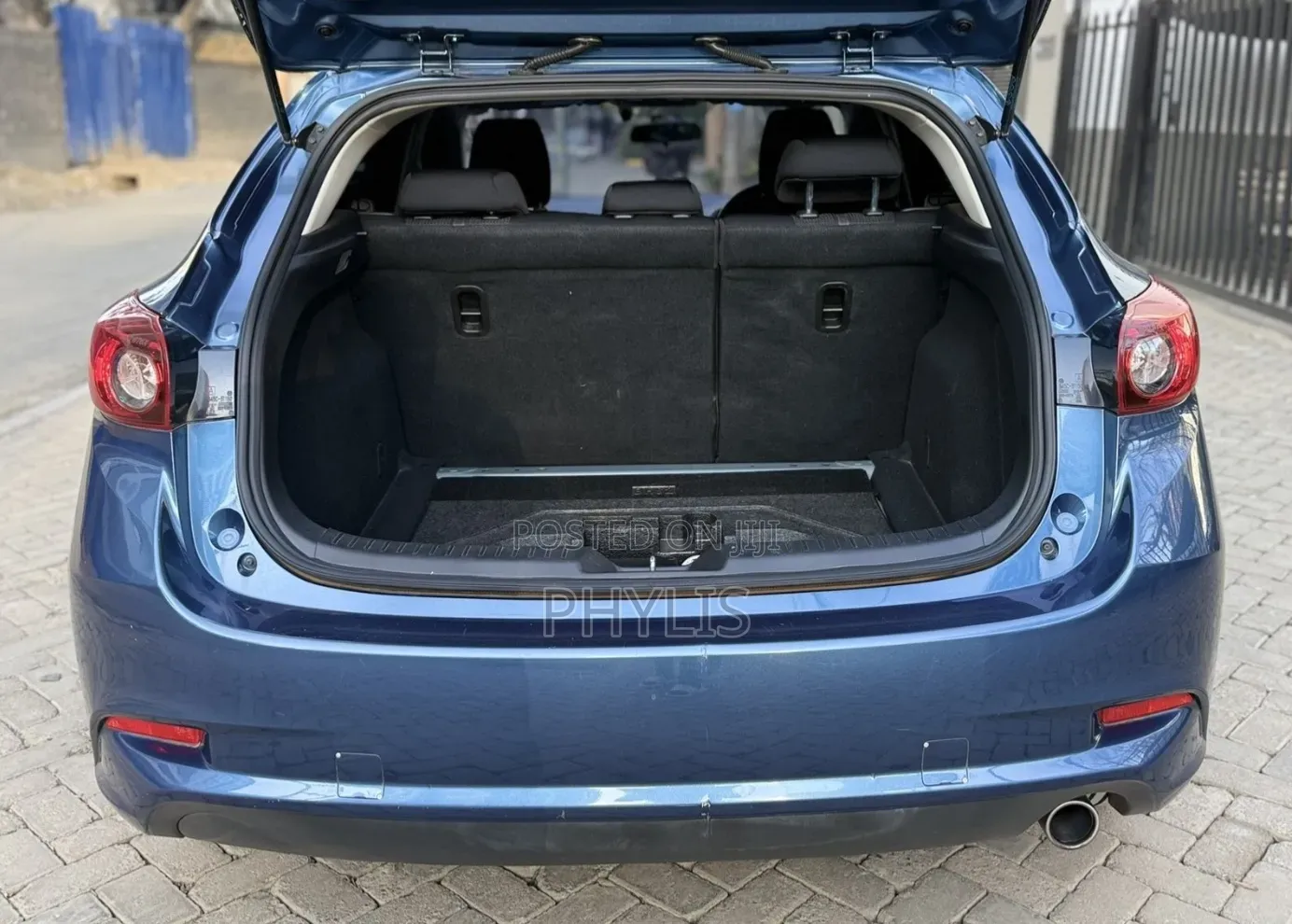 Mazda Axela 2016 Blue