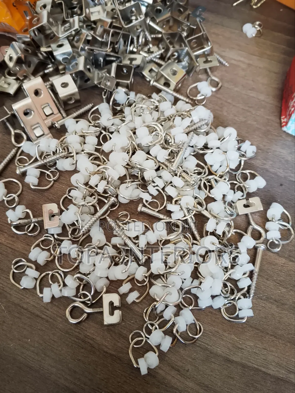 Small Traditional Curtain Rail Runners Fittings Box of 100 Pieces