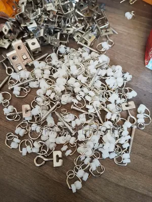 Small Traditional Curtain Rail Runners Fittings Box of 100 Pieces