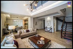 4bdrm Duplex in Riverside Drive for sale