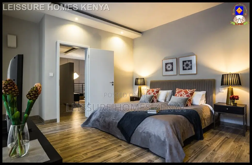 4bdrm Duplex in Riverside Drive for sale