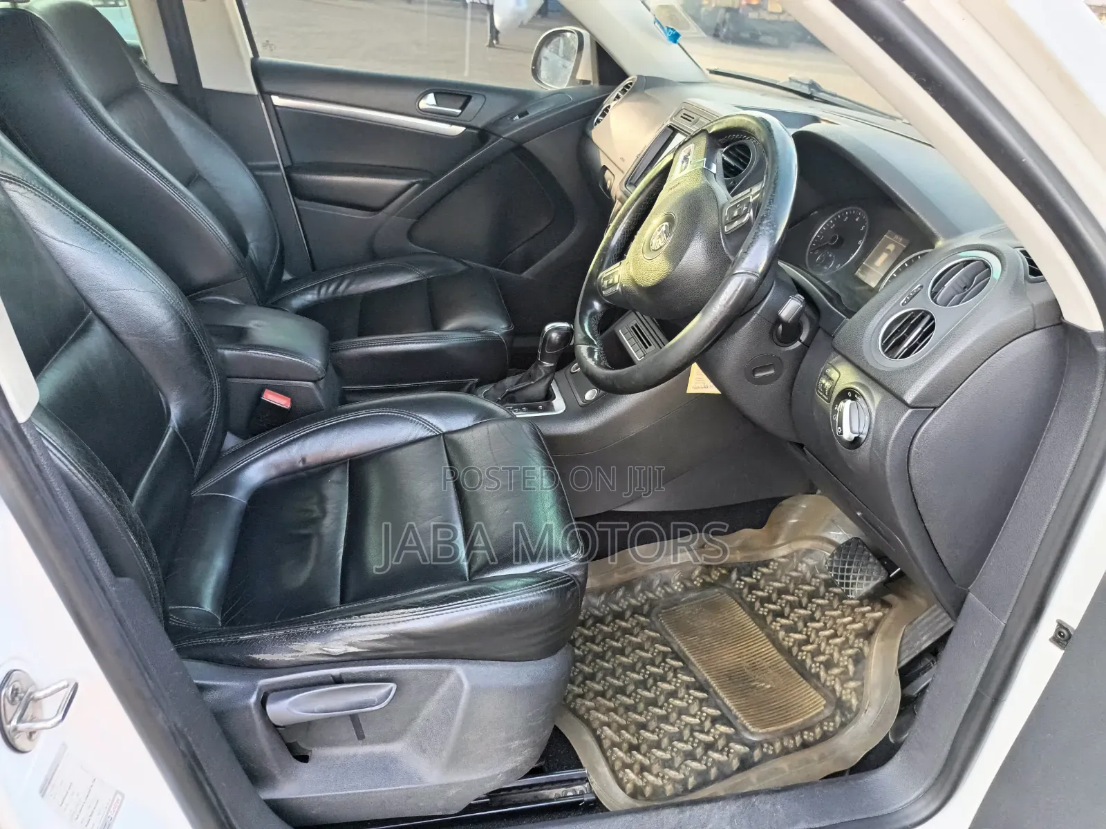 Volkswagen Tiguan 2012 White