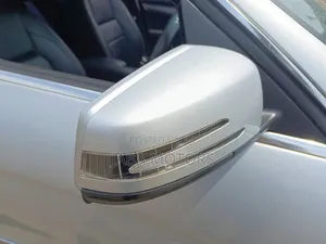 Mercedes-Benz C200 2011 Silver
