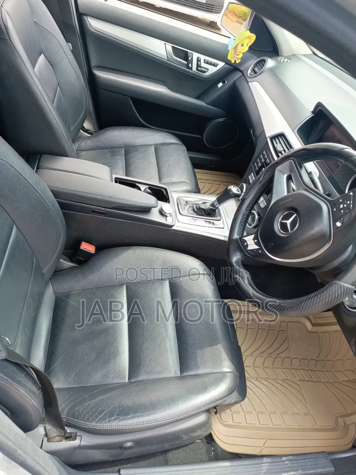 Mercedes-Benz C200 2011 Silver