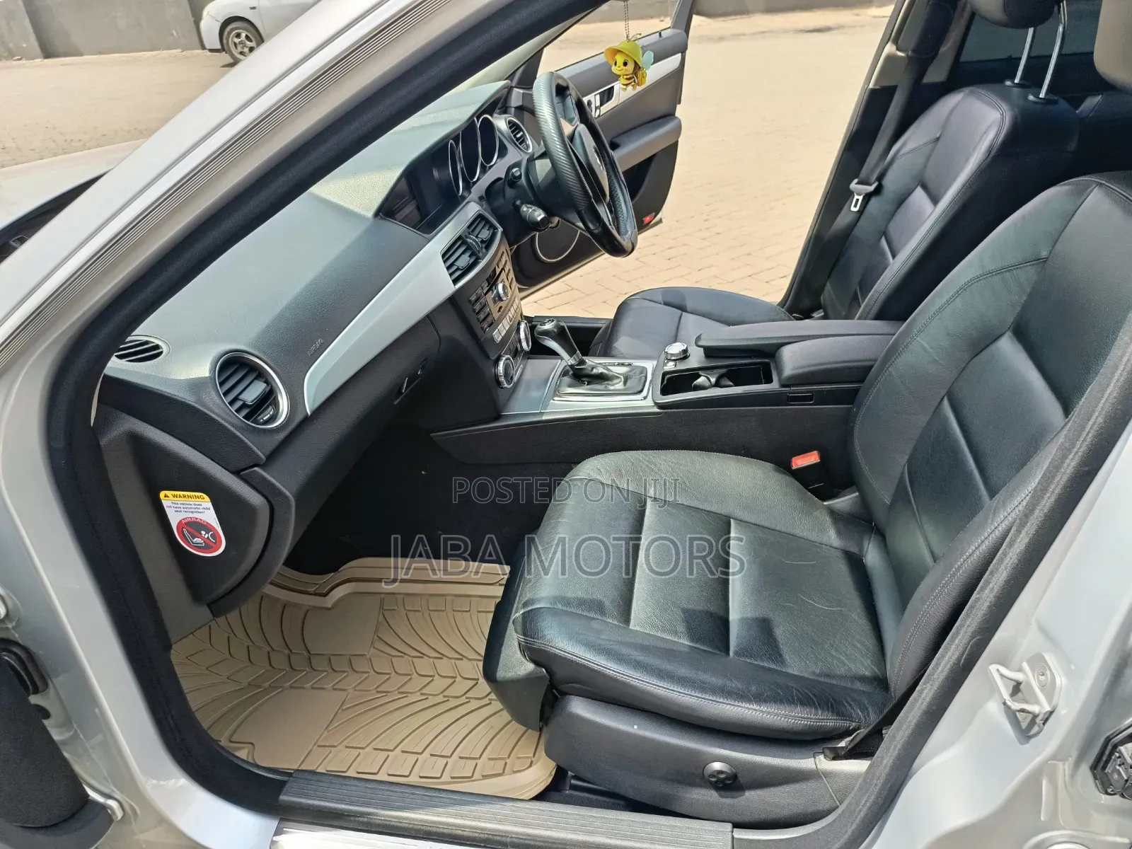 Mercedes-Benz C200 2011 Silver