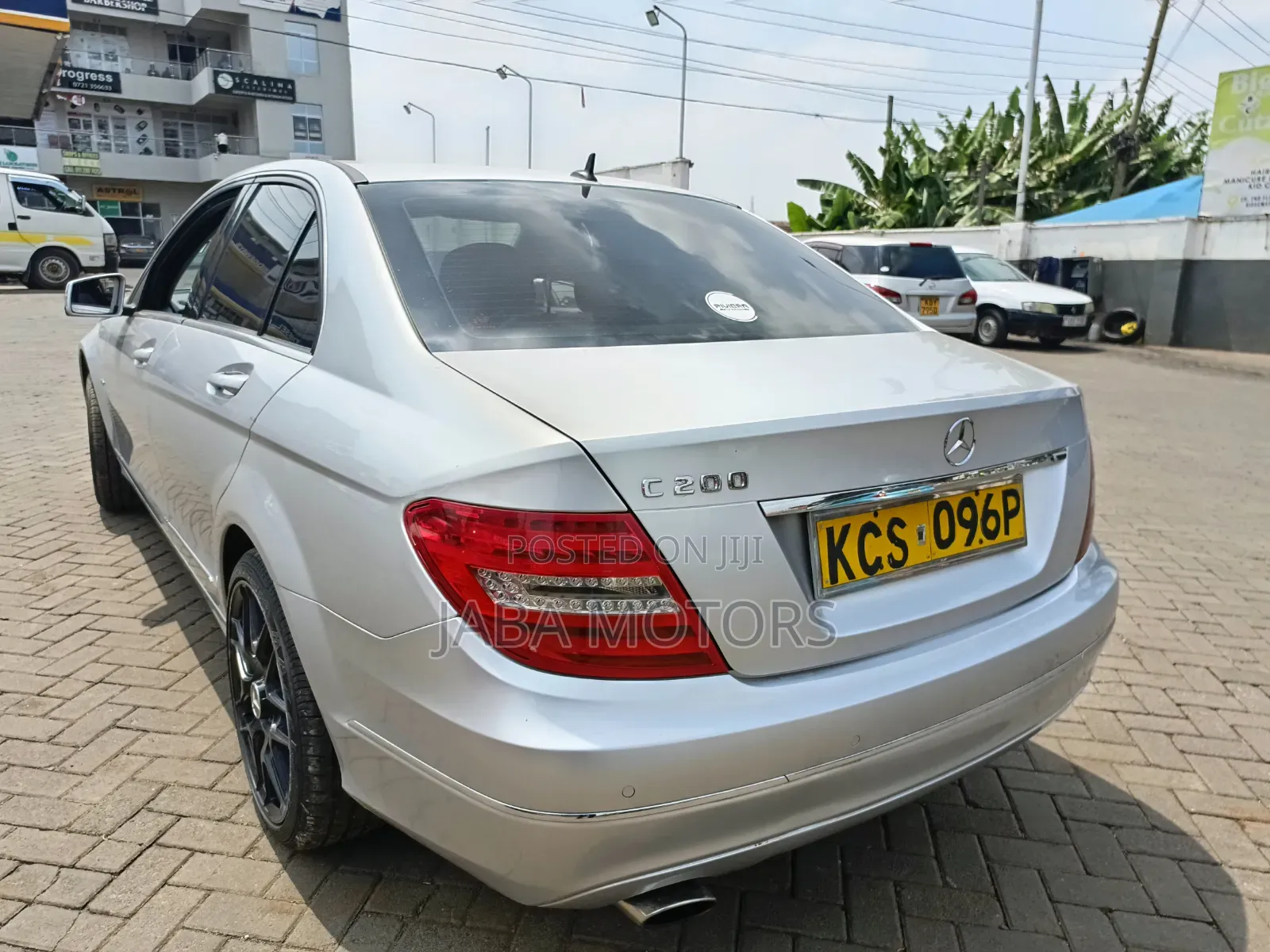 Mercedes-Benz C200 2011 Silver