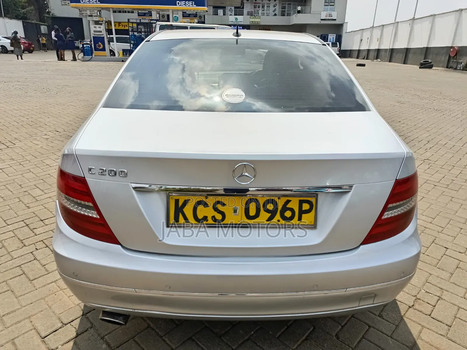 Mercedes-Benz C200 2011 Silver