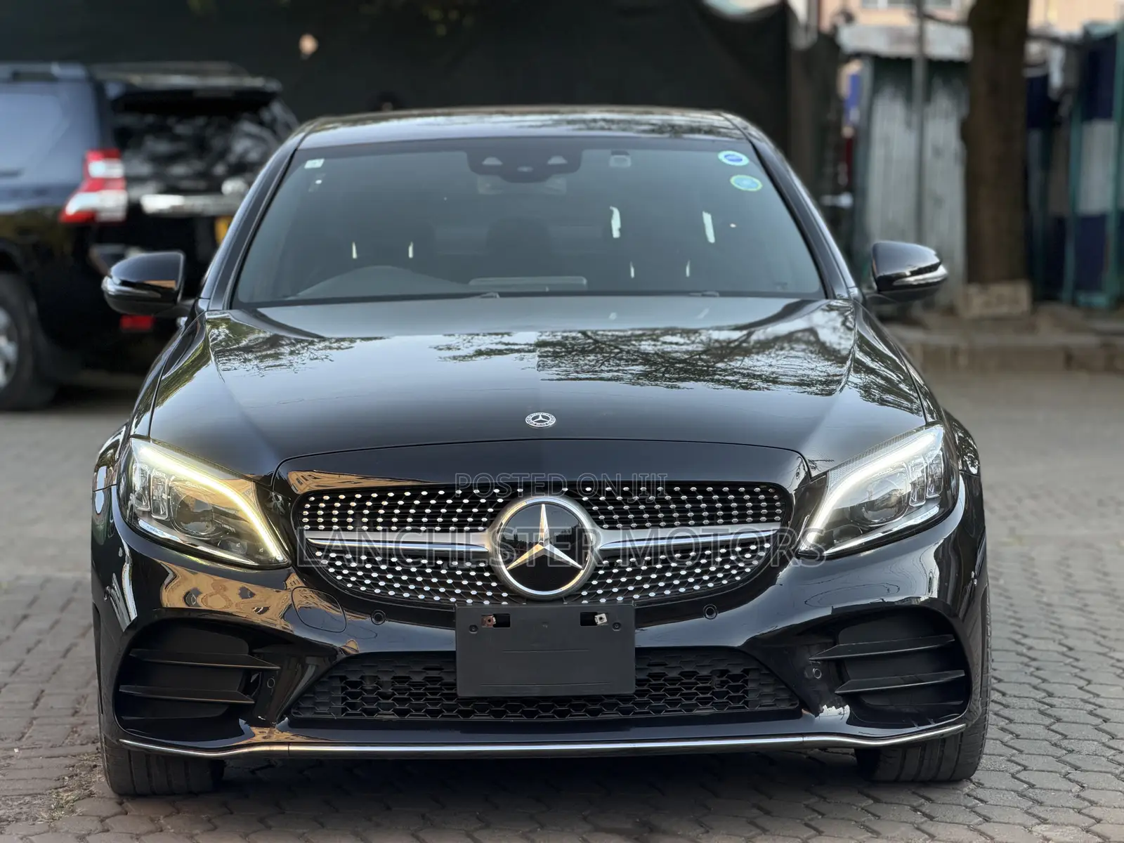 Mercedes-Benz C200 2019 Black